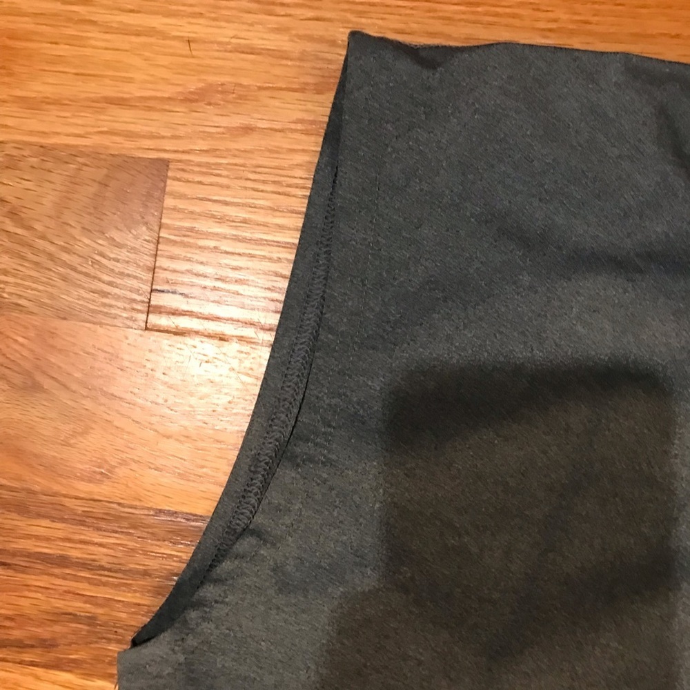 👟TEK GEAR Tank - Picture 3 of 4